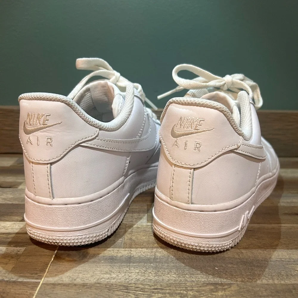 Nike Air Force 1 Low White Sneakers Women’s 7.5